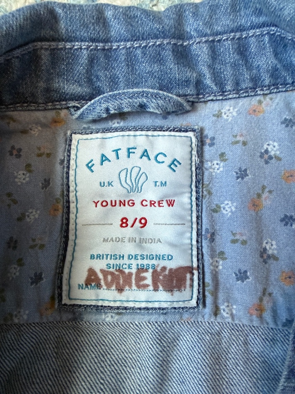 FatFace Light Blue Floral Denim Jacket Girls Kids size 8/9 UK embroidered pink - Picture 4 of 5